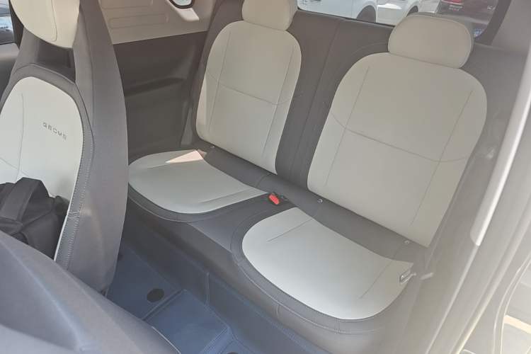 Used Geely Galaxy Panda 2025 210km Panda Kart Left Rear Seat