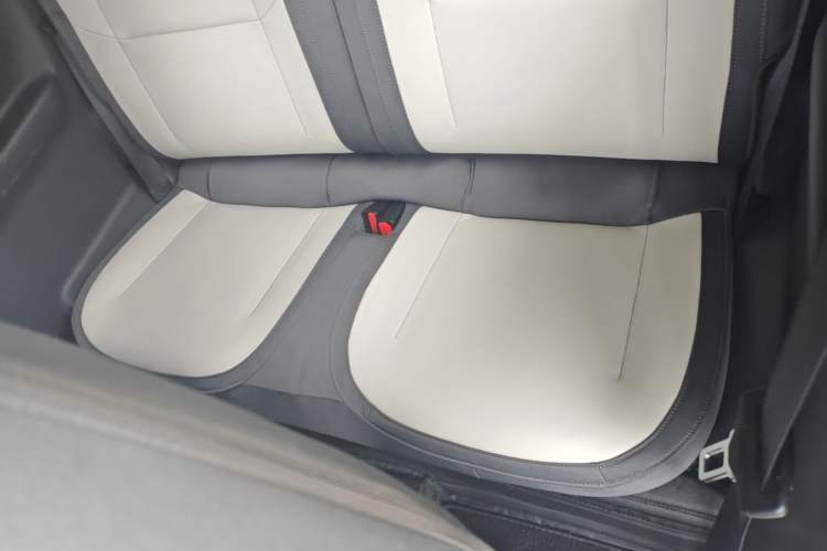 Used Geely Galaxy Panda 2025 210km Panda Kart Left Rear Seat