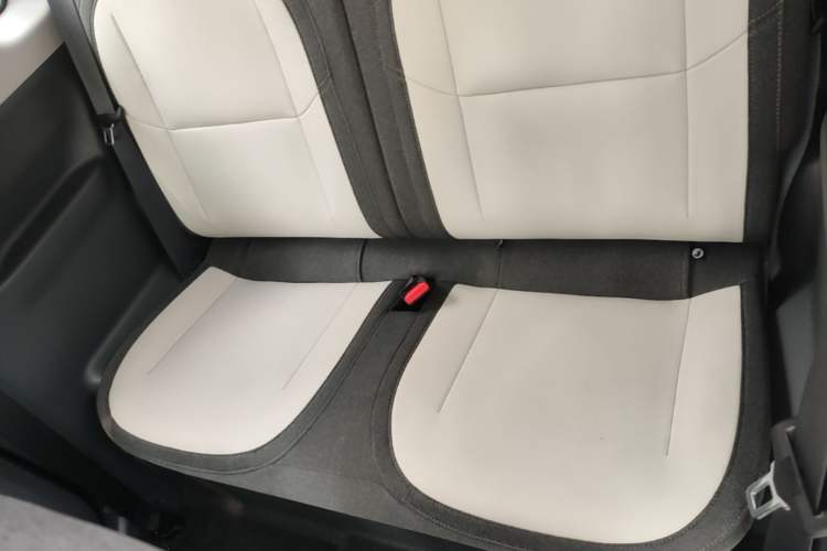 Used Geely Galaxy Panda 2025 210km Panda Kart Left Rear Seat