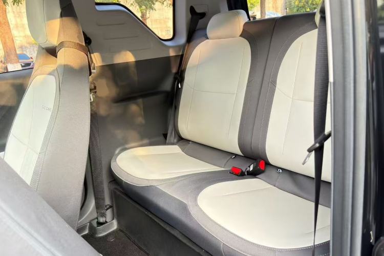 Used Geely Galaxy Panda 2025 210km Panda Kart Left Rear Seat