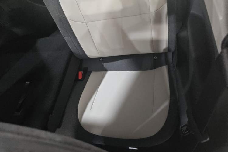 Used Geely Galaxy Panda 2025 210km Panda Kart Left Rear Seat