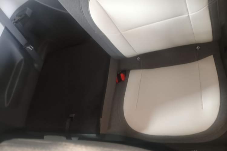 Used Geely Galaxy Panda 2025 210km Panda Kart Left Rear Seat