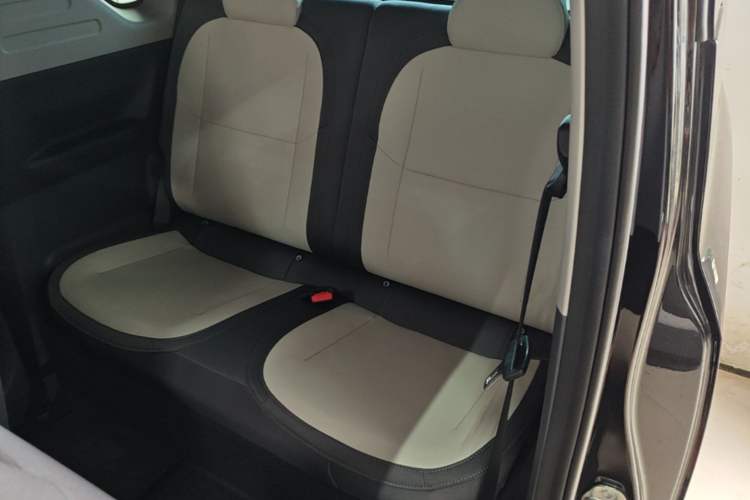 Used Geely Galaxy Panda 2025 210km Panda Kart Left Rear Seat