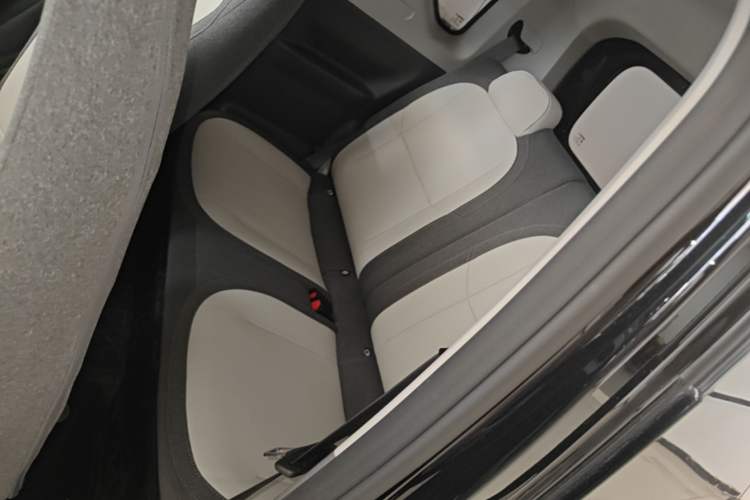 Used Geely Galaxy Panda 2025 210km Panda Kart Left Rear Seat