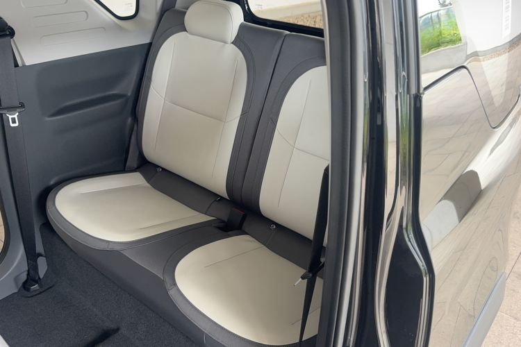 Used Geely Galaxy Panda 2025 210km Panda Kart Left Rear Seat
