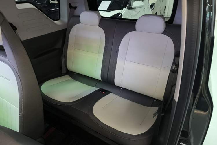 Used Geely Galaxy Panda 2025 210km Panda Kart Left Rear Seat