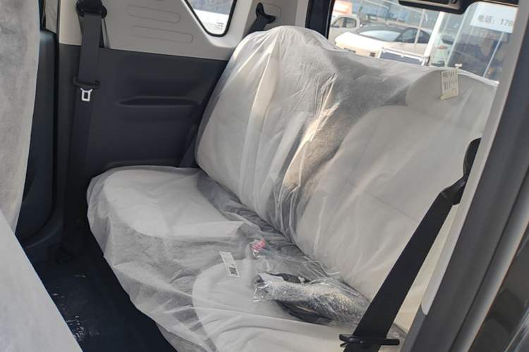 Used Geely Galaxy Panda 2025 210km Panda Kart Left Rear Seat