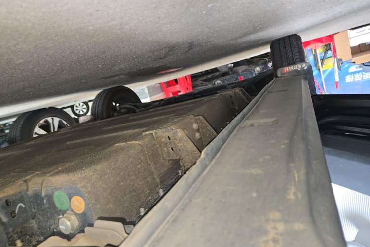 Used Geely Galaxy Panda 2025 210km Panda Kart Left Side Sill