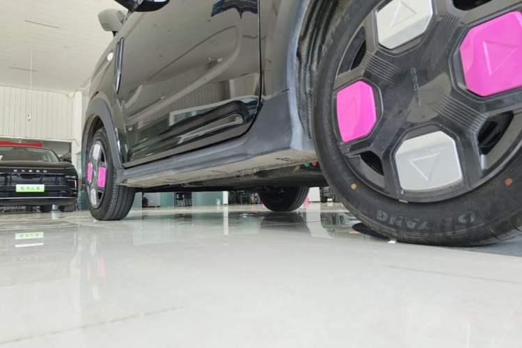 Used Geely Galaxy Panda 2025 210km Panda Kart Left Side Sill
