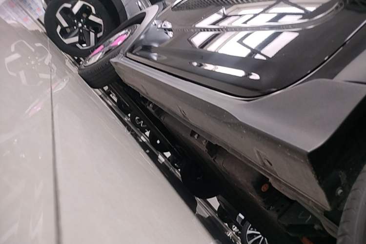 Used Geely Galaxy Panda 2025 210km Panda Kart Left Side Sill