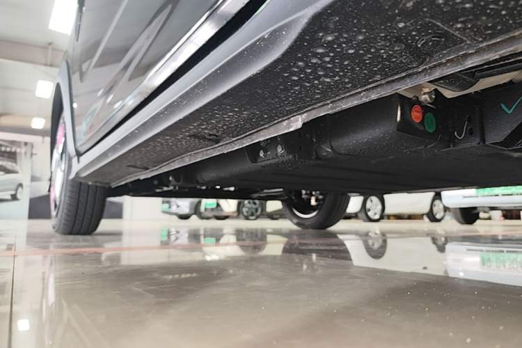 Used Geely Galaxy Panda 2025 210km Panda Kart Left Side Sill