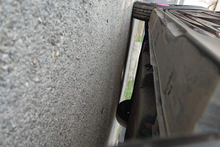 Used Geely Galaxy Panda 2025 210km Panda Kart Left Side Sill