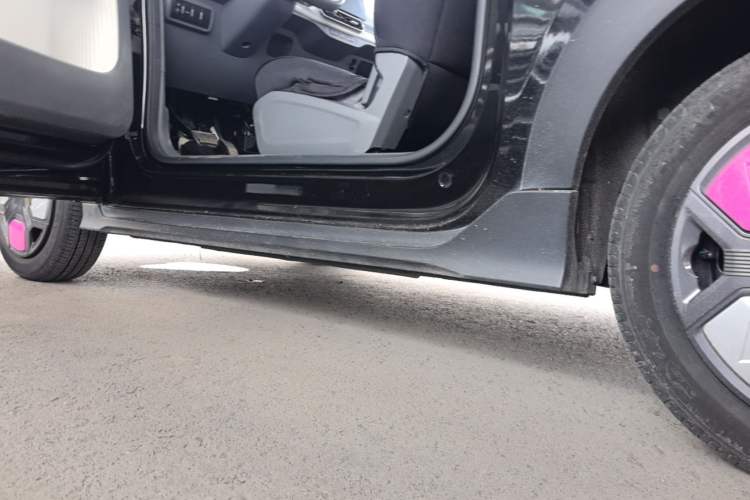 Used Geely Galaxy Panda 2025 210km Panda Kart Left Side Sill