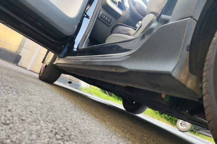 Used Geely Galaxy Panda 2025 210km Panda Kart Left Side Sill