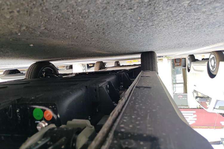 Used Geely Galaxy Panda 2025 210km Panda Kart Left Side Sill