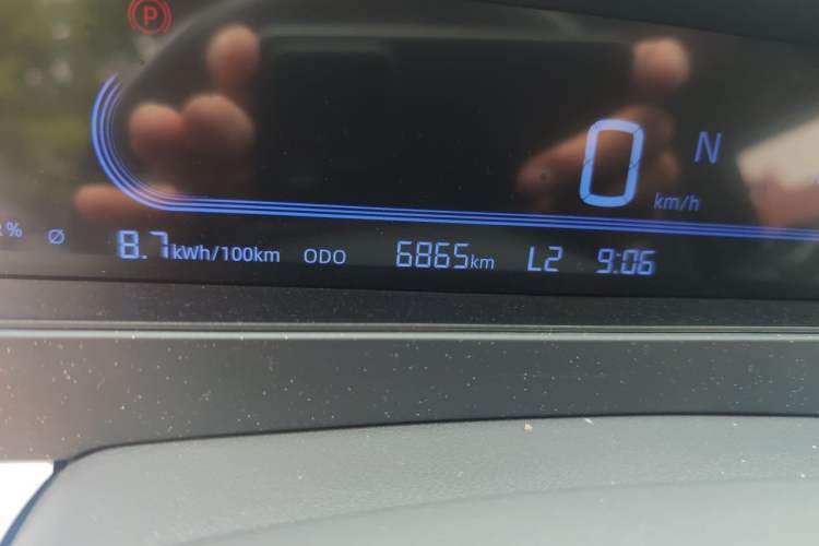 Used Geely Galaxy Panda 2025 210km Panda Kart Odometer Close Up