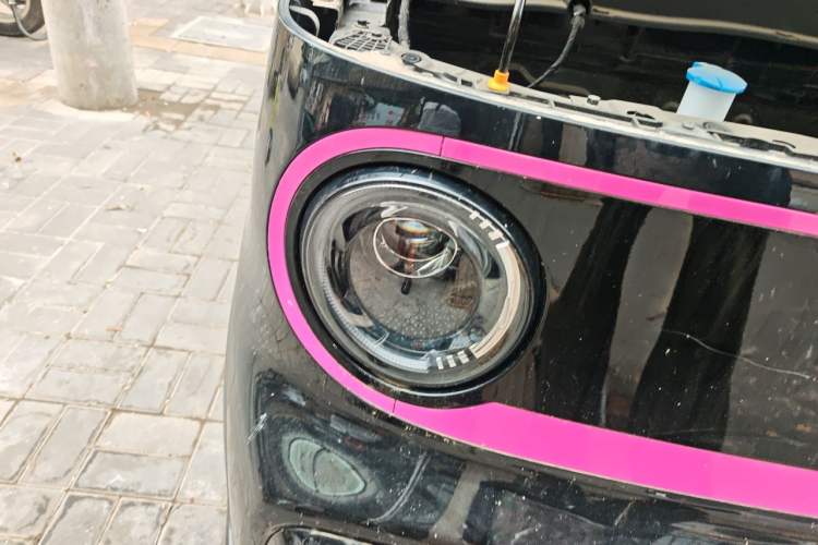 Used Geely Galaxy Panda 2025 210km Panda Kart Right Front Headlight