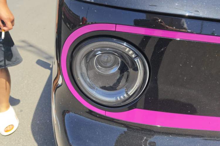 Used Geely Galaxy Panda 2025 210km Panda Kart Right Front Headlight