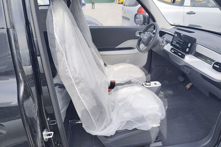 Used Geely Galaxy Panda 2025 210km Panda Kart Right Front Seat