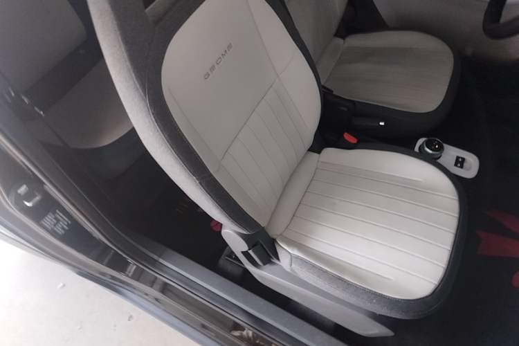Used Geely Galaxy Panda 2025 210km Panda Kart Right Front Seat