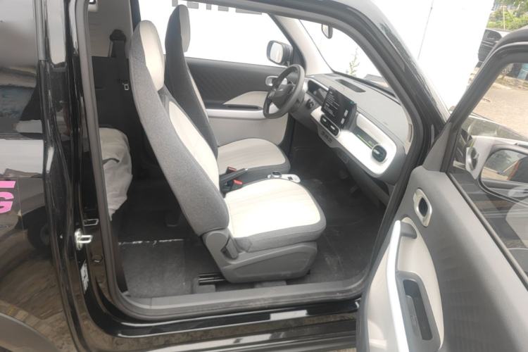Used Geely Galaxy Panda 2025 210km Panda Kart Right Front Seat