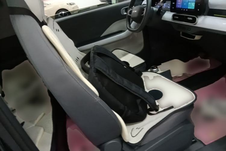 Used Geely Galaxy Panda 2025 210km Panda Kart Right Front Seat