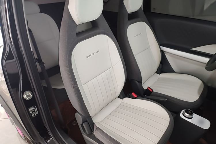 Used Geely Galaxy Panda 2025 210km Panda Kart Right Front Seat