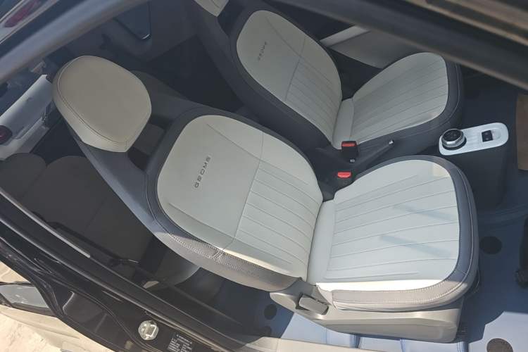 Used Geely Galaxy Panda 2025 210km Panda Kart Right Front Seat