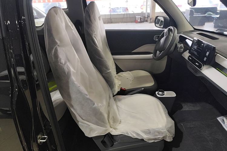 Used Geely Galaxy Panda 2025 210km Panda Kart Right Front Seat