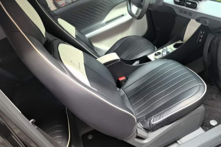Used Geely Galaxy Panda 2025 210km Panda Kart Right Front Seat