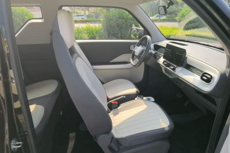 Used Geely Galaxy Panda 2025 210km Panda Kart Right Front Seat