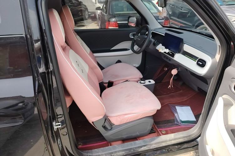 Used Geely Galaxy Panda 2025 210km Panda Kart Right Front Seat