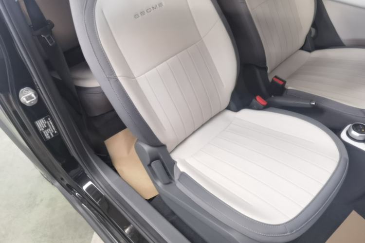 Used Geely Galaxy Panda 2025 210km Panda Kart Right Front Seat