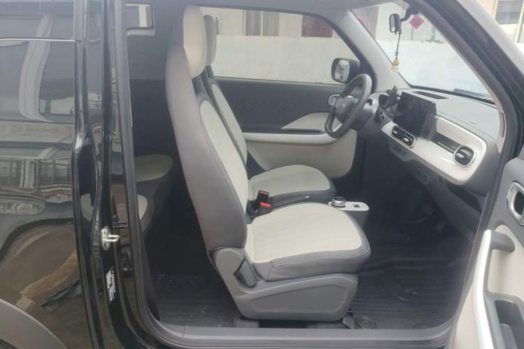 Used Geely Galaxy Panda 2025 210km Panda Kart Right Front Seat