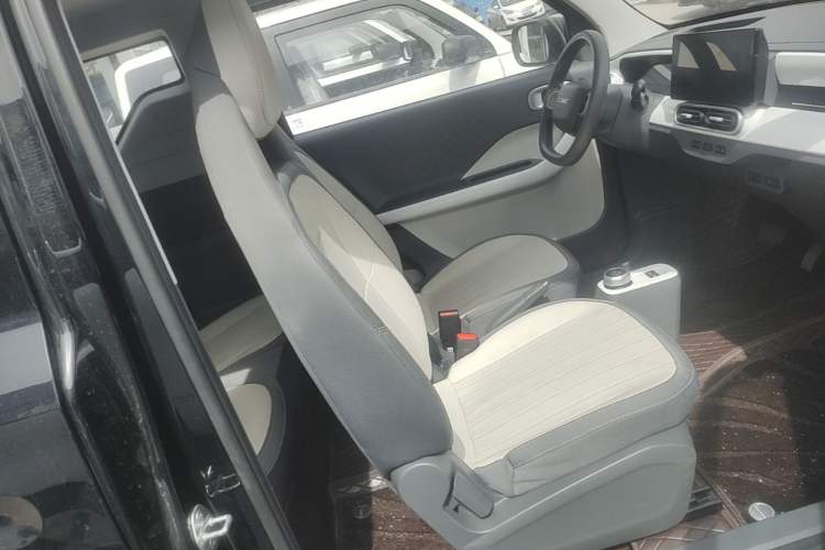 Used Geely Galaxy Panda 2025 210km Panda Kart Right Front Seat