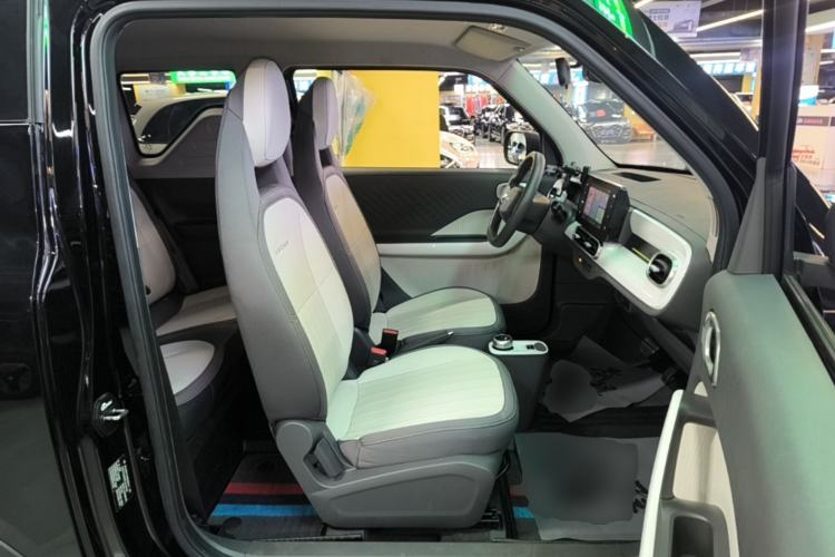 Used Geely Galaxy Panda 2025 210km Panda Kart Right Front Seat