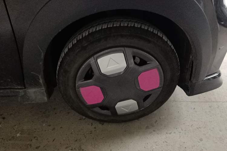 Used Geely Galaxy Panda 2025 210km Panda Kart Right Front Wheel Hub