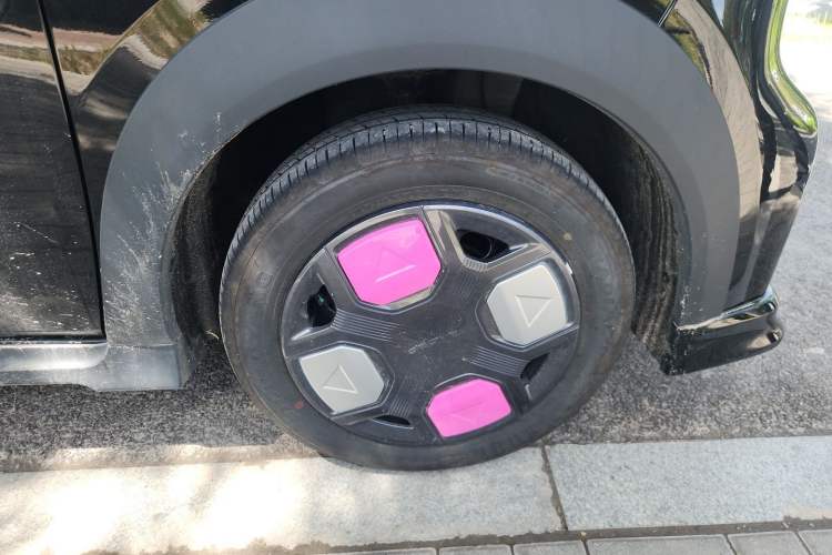 Used Geely Galaxy Panda 2025 210km Panda Kart Right Front Wheel Hub