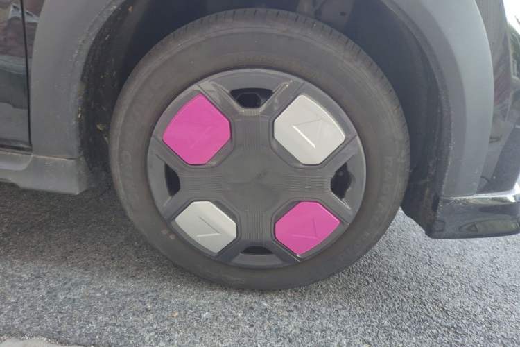 Used Geely Galaxy Panda 2025 210km Panda Kart Right Front Wheel Hub