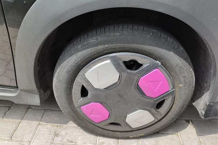 Used Geely Galaxy Panda 2025 210km Panda Kart Right Front Wheel Hub