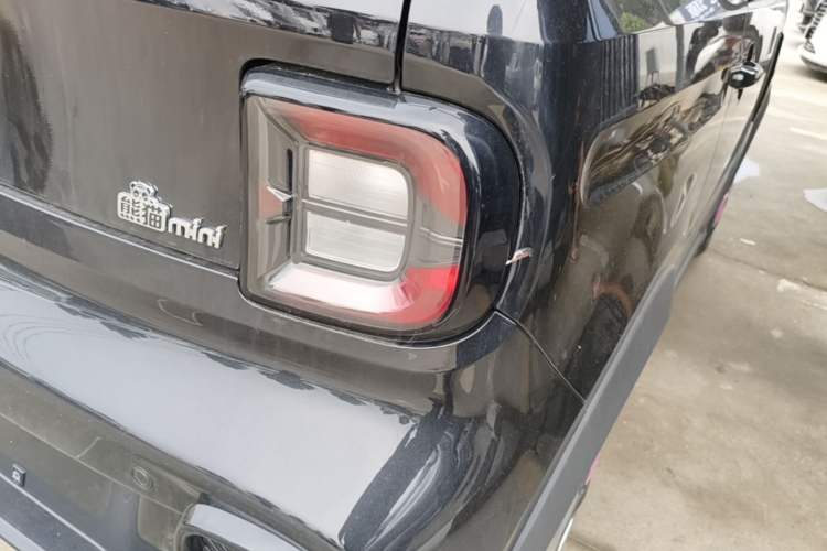 Used Geely Galaxy Panda 2025 210km Panda Kart Right Rear Taillight