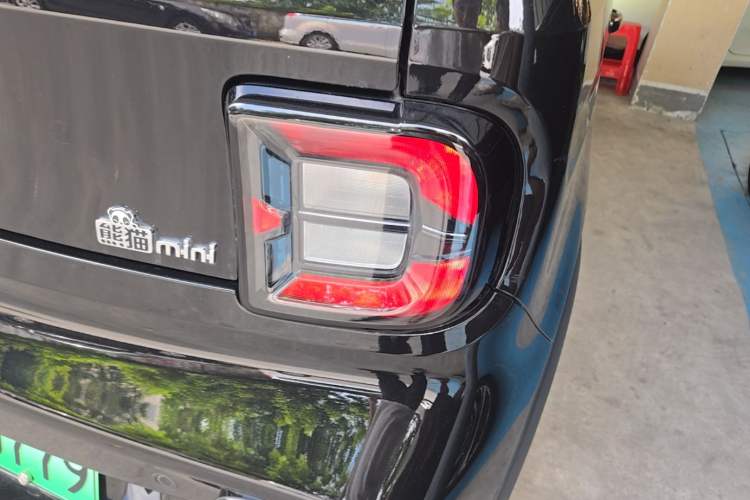Used Geely Galaxy Panda 2025 210km Panda Kart Right Rear Taillight