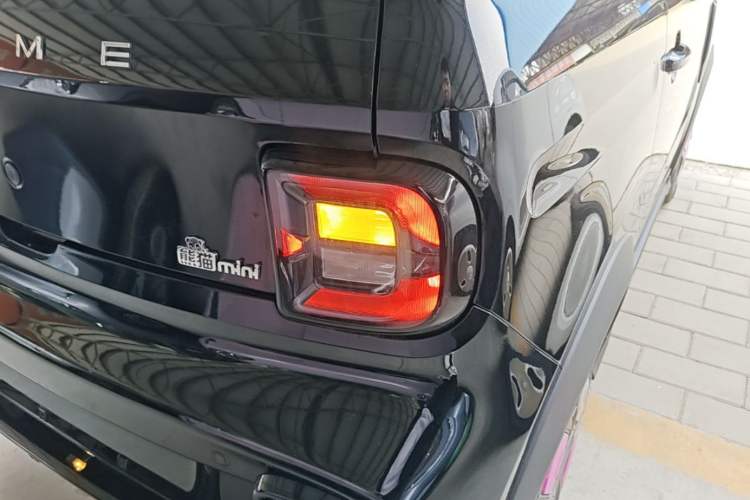 Used Geely Galaxy Panda 2025 210km Panda Kart Right Rear Taillight