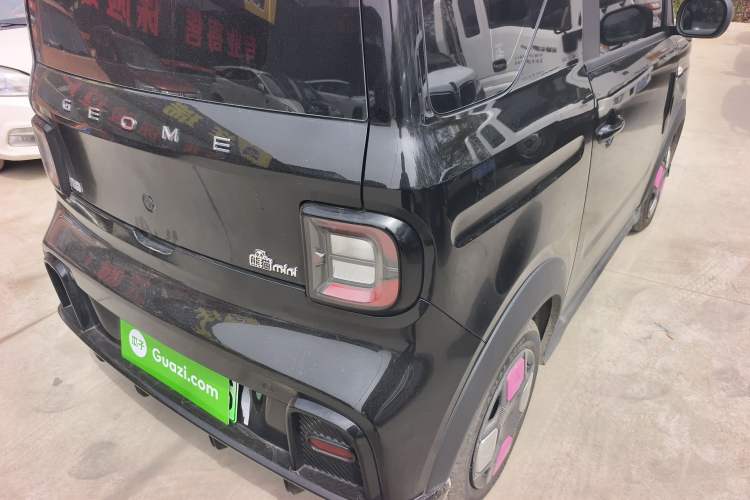 Used Geely Galaxy Panda 2025 210km Panda Kart Right Rear Taillight