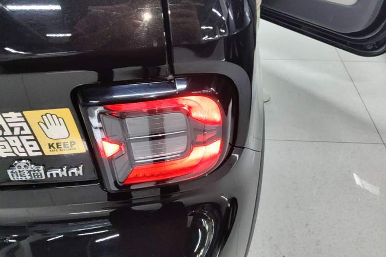 Used Geely Galaxy Panda 2025 210km Panda Kart Right Rear Taillight