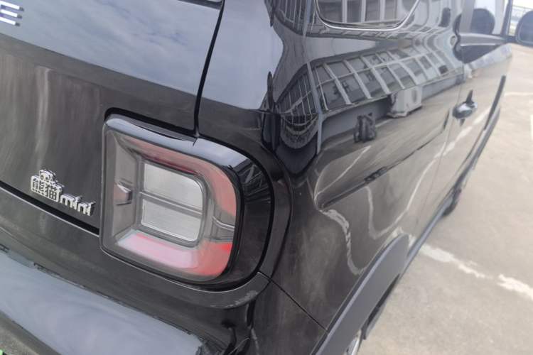 Used Geely Galaxy Panda 2025 210km Panda Kart Right Rear Taillight