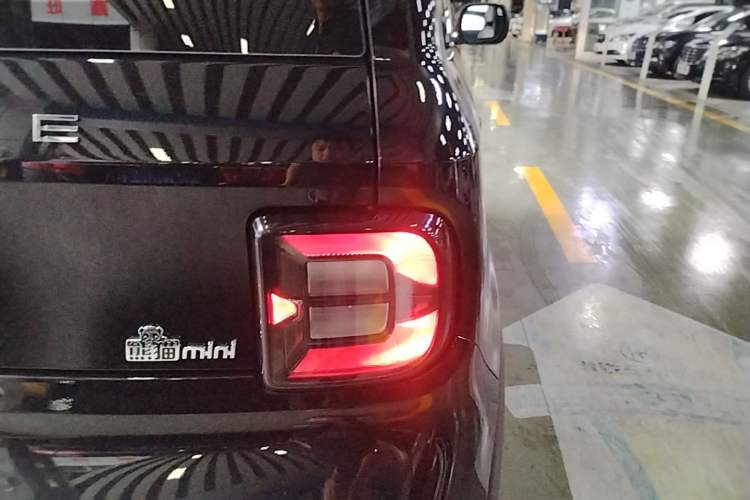 Used Geely Galaxy Panda 2025 210km Panda Kart Right Rear Taillight