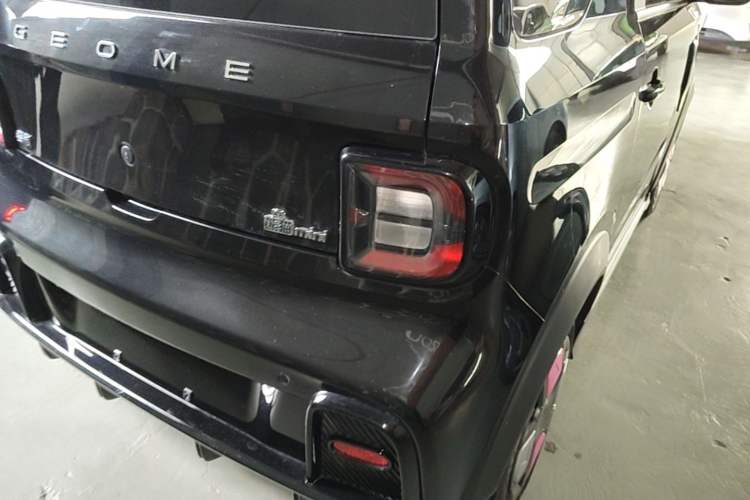 Used Geely Galaxy Panda 2025 210km Panda Kart Right Rear Taillight