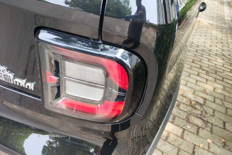 Used Geely Galaxy Panda 2025 210km Panda Kart Right Rear Taillight