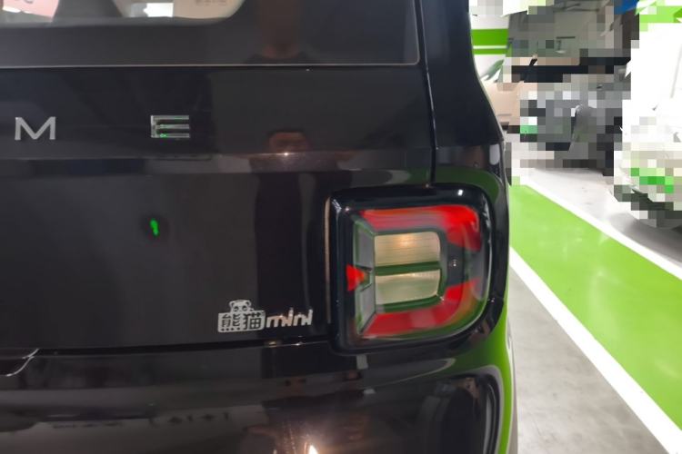 Used Geely Galaxy Panda 2025 210km Panda Kart Right Rear Taillight